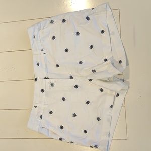 Cute preppy nautical shorts.